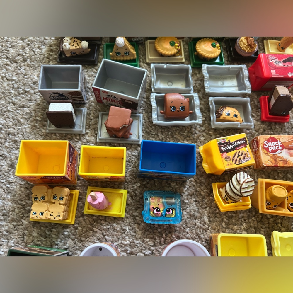 *Damaged* Lot of 30 Shopkins Real Littles Breyers Marie Callender’s Klondike - Picture 11 of 14